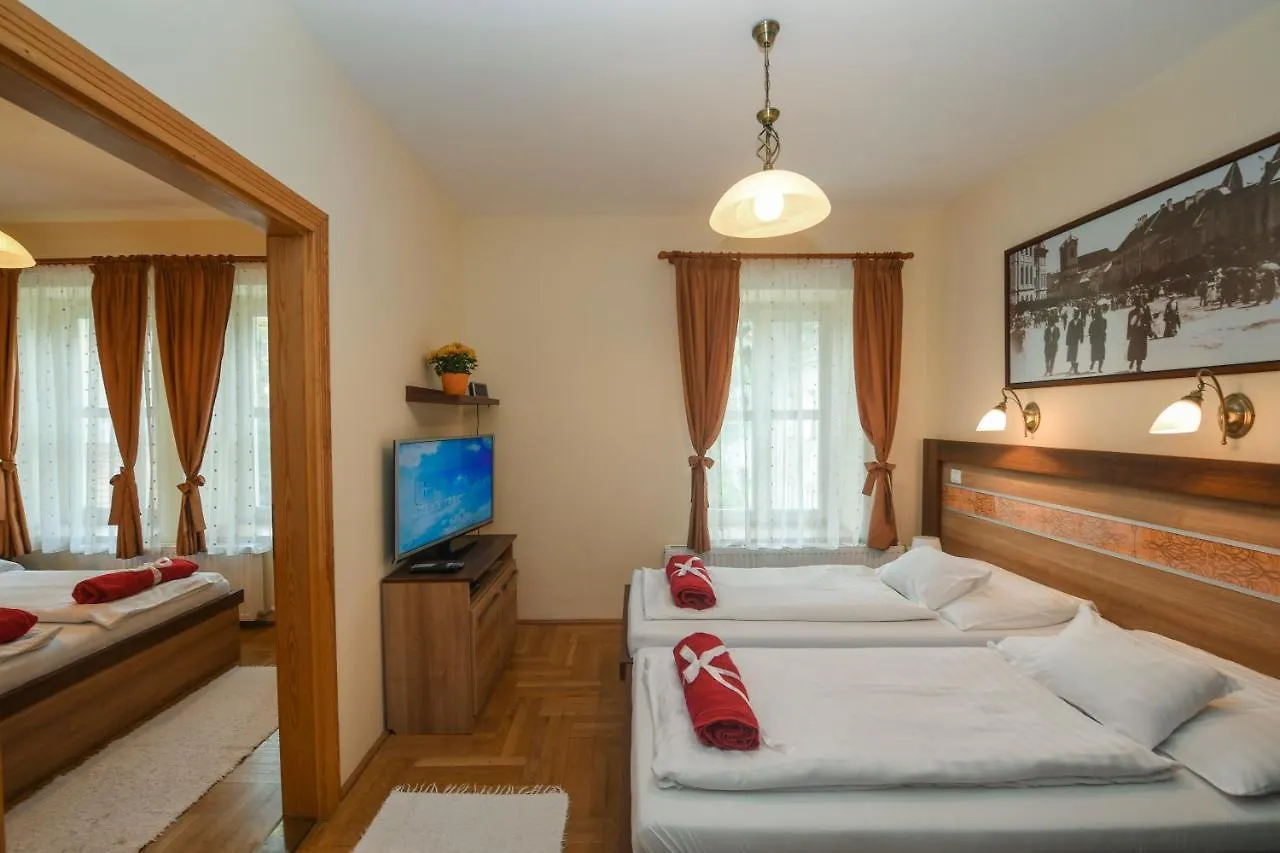 Centrum Vendeghaz Apartment Eger