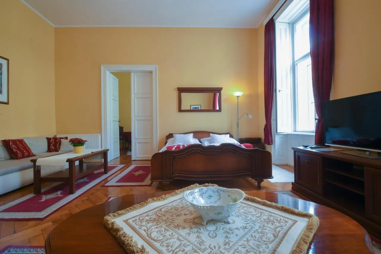 Centrum Vendeghaz Apartment Eger 0*,  Hungary
