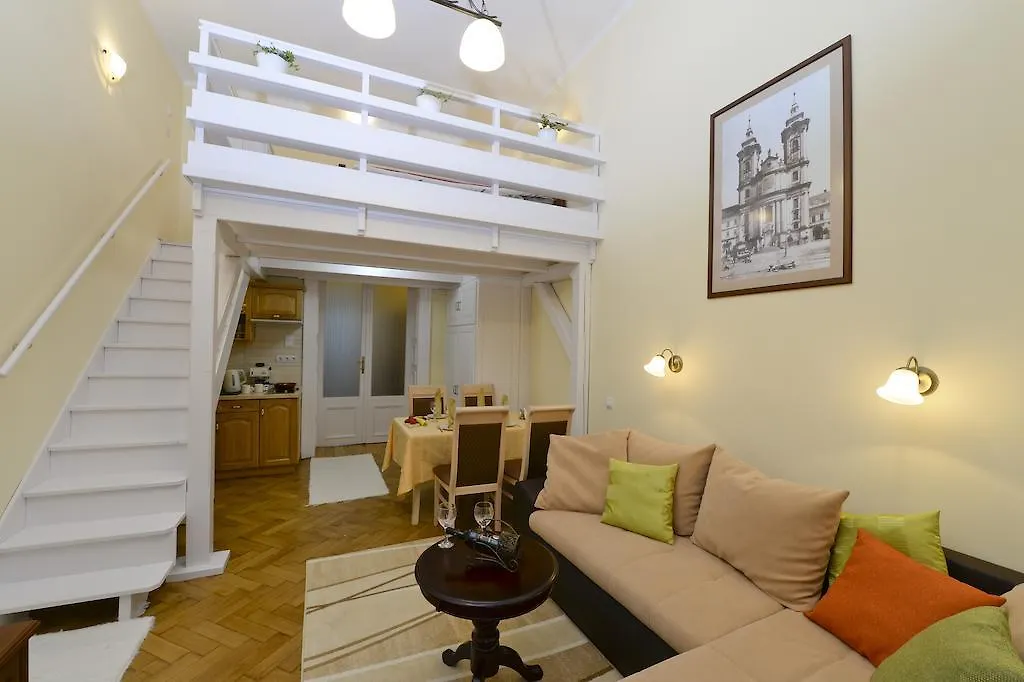 Centrum Vendeghaz Apartment Eger