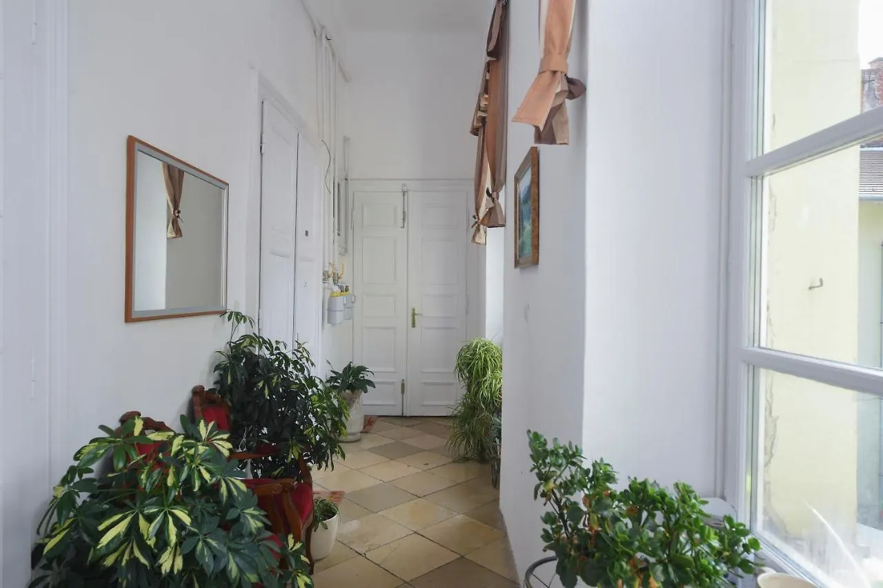 Centrum Vendeghaz Apartment Eger